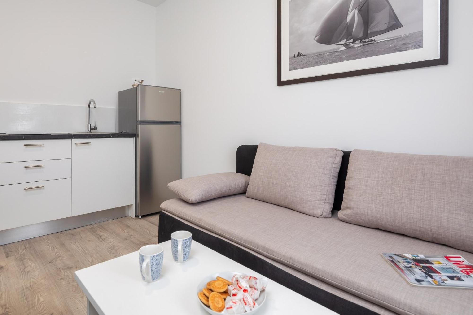 Beachfront Apartments Providenca With Free Parking Макарська Екстер'єр фото