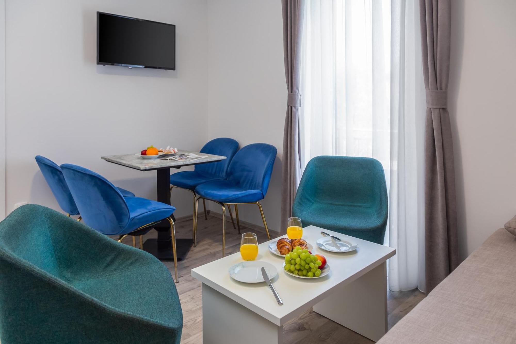 Beachfront Apartments Providenca With Free Parking Макарська Екстер'єр фото
