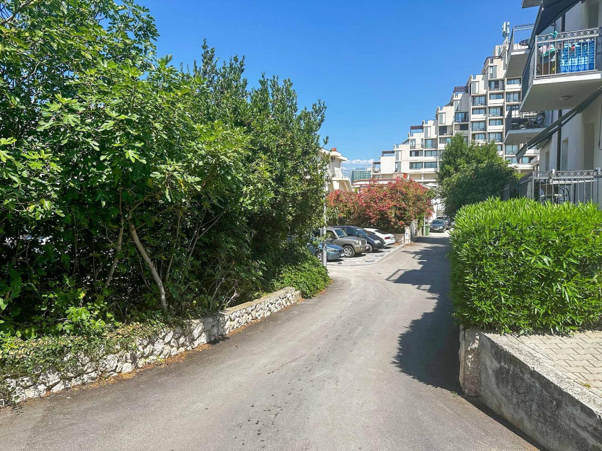 Beachfront Apartments Providenca With Free Parking Макарська Екстер'єр фото